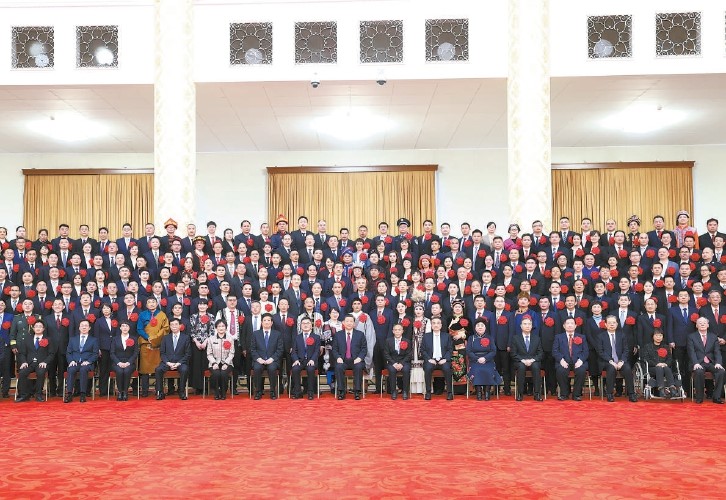 北京市残疾人联合会-全国脱贫攻坚总结表彰大会在京隆重举行 习近平向全国脱贫攻坚楷模荣誉称号获得者等颁奖并发表重要讲话 李克强主持 汪洋宣读表彰决定 栗战书王沪宁赵乐际韩正王岐山出席