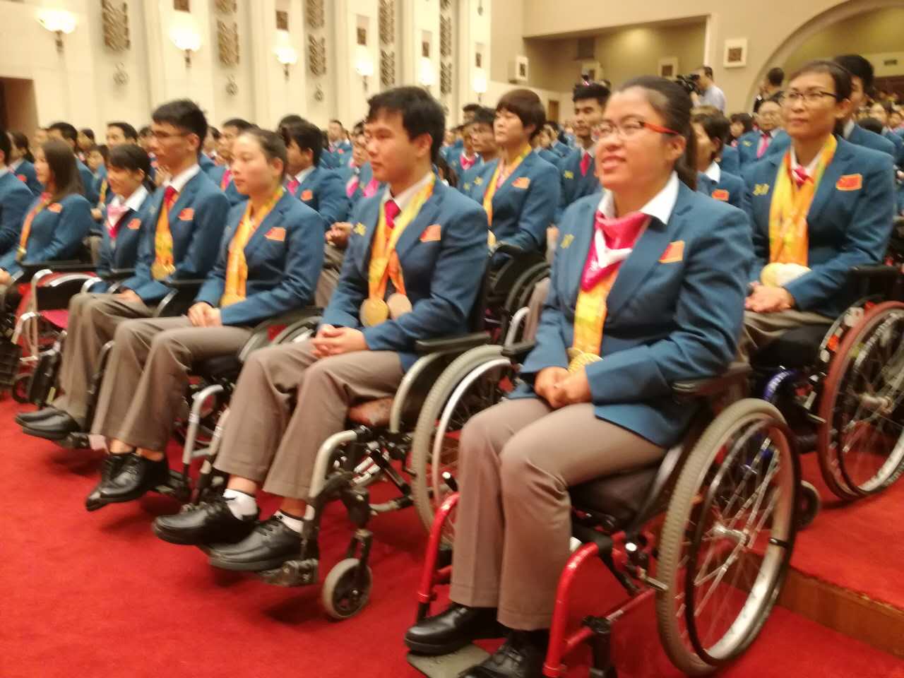第十五届夏季残疾人奥林匹克运动会中国体育代表团总结表彰大会今天（21日）在人民大会堂举行。