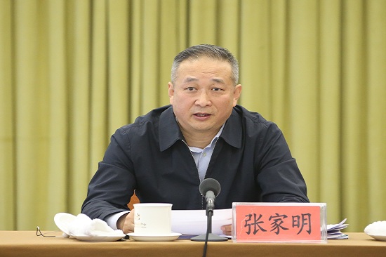 图为副市长张家明讲话