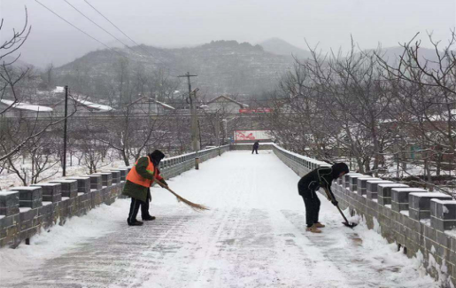 清扫积雪