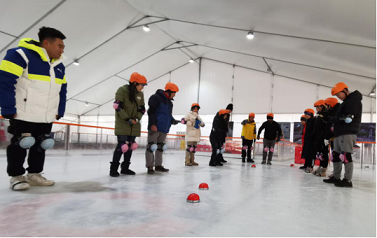 “激情冰雪，相约冬奥”——中聋协与北京市聋协联合举办的冬奥会体验活动