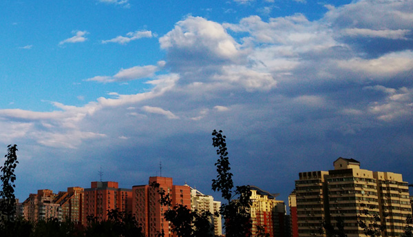 蓝天晴空