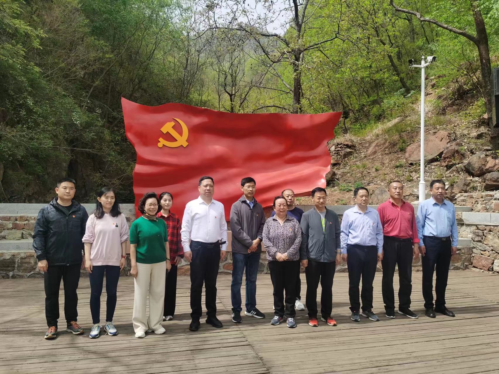 图为会议现场
