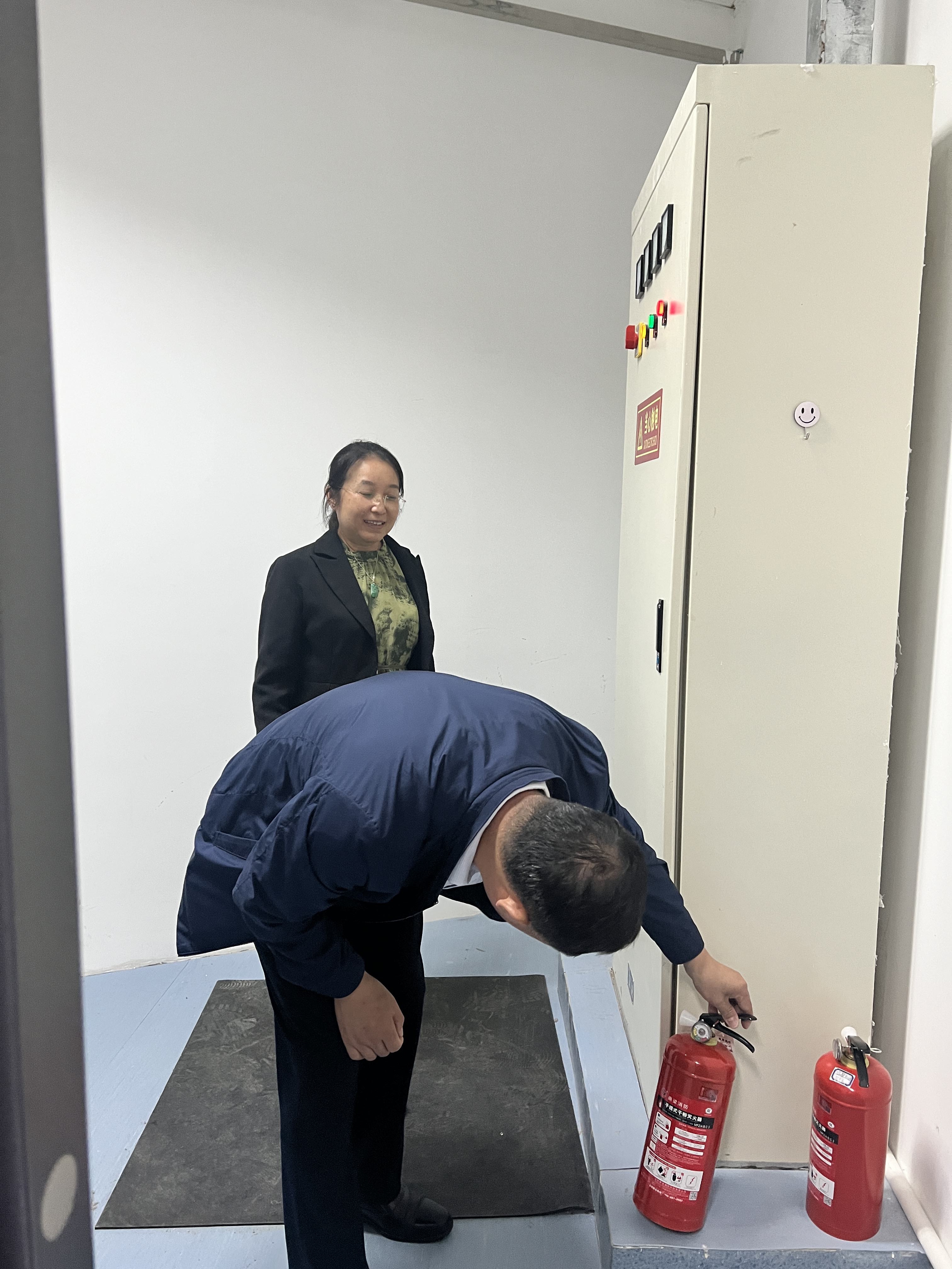 北京市残疾人联合会-市残联到石景山区残疾人服务机构开展“五一”节前安全检查